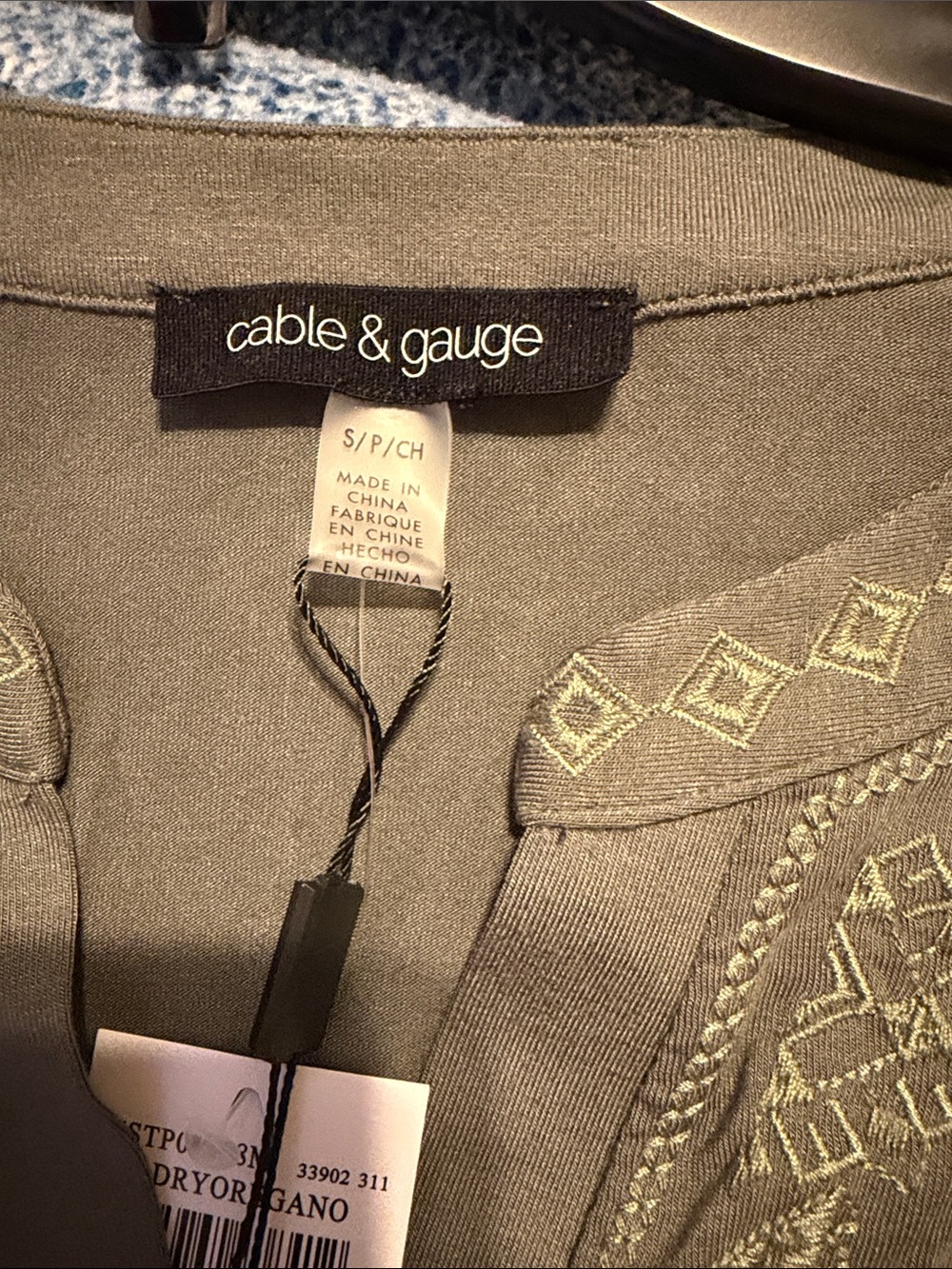 Cable & Gauge Olive Green Embroidered Split-Neck Short Sleeve Top - Picture 3 of 3